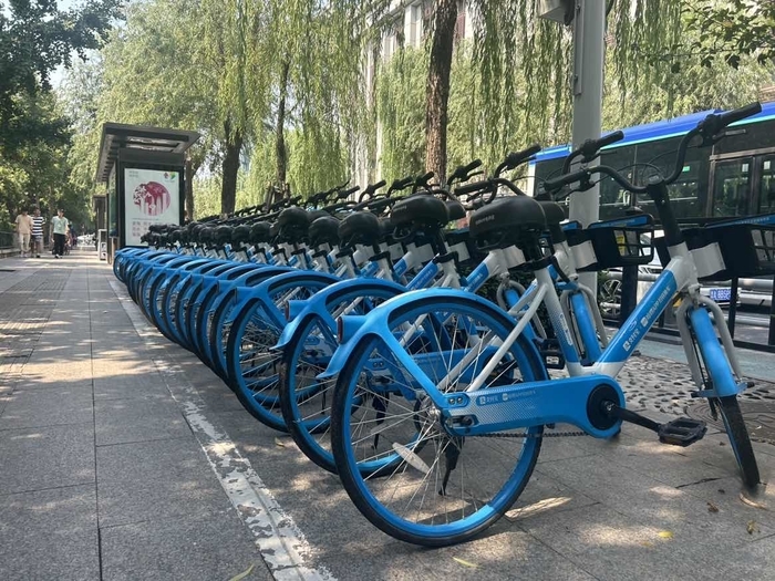 济南启动电子围栏点位优化行动，共享单车“不规范停车”下降七成