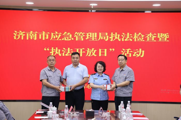 记者手记：阳光执法零距离 守牢安全第一线