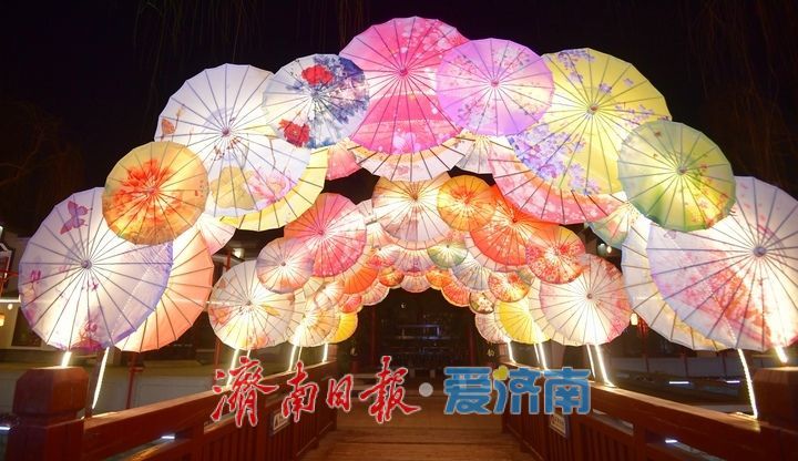 “泉”在济南过大年｜赏方特新春灯会 感受国风浪漫