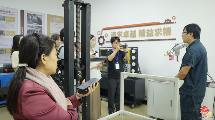 “中国式商量・AI共绘新蓝景”网络主题宣传活动采访团走进济宁