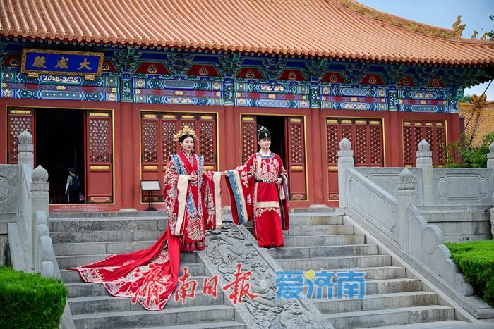 一年四季 泉在济南丨济南府学文庙：古建筑里的市井烟火