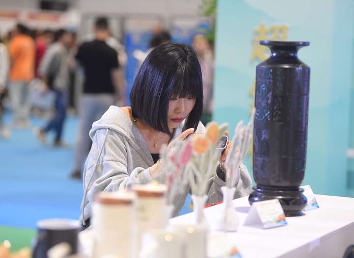 现场图集来了！“天下泉城聚天下英才”济南首届高层次人才招引大会人气爆棚