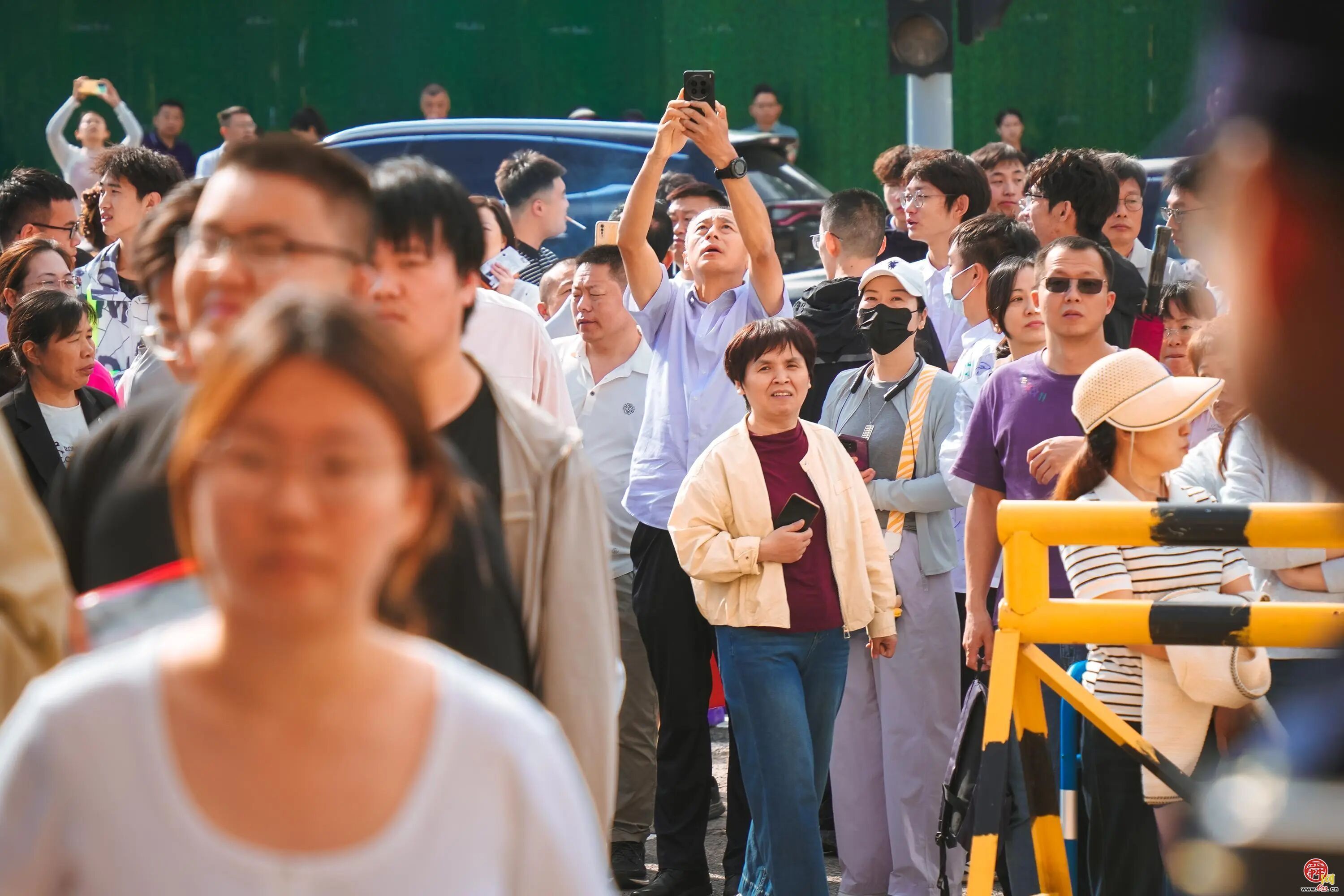 高考首日，给你送上“爱的抱抱”