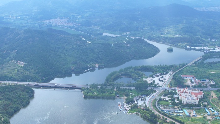 初秋雪野 湖光山色风光美