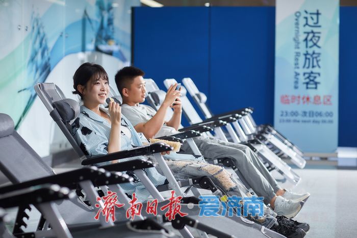 泉润暑途，畅行无忧 济南机场启动“清泉助行行动”，助力旅客暑期无忧出行