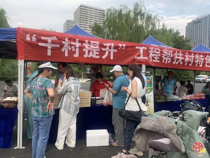 “杏”运随行 泉水人家社区里再开集