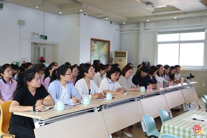 从“问题”到“课题”，科研入门明路径——经五路幼教集团科研站（第五期）暨“三名工作室”活动