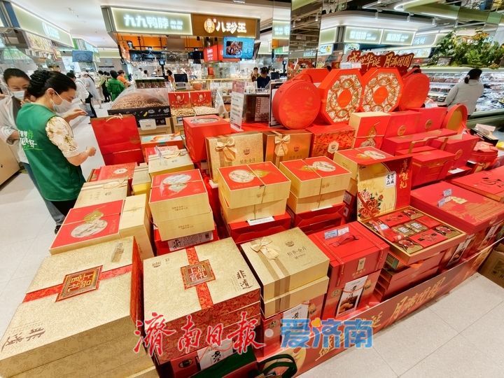 中秋氛围渐浓 济南月饼市场购销两旺