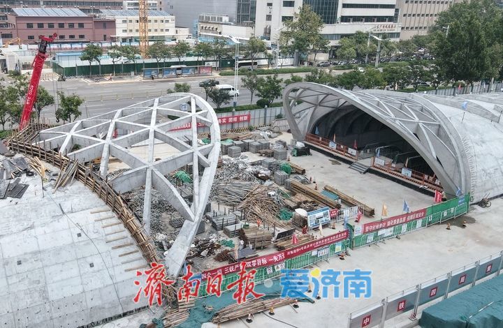 项目强省会｜济南轨交4号线最“浅”车站地上站厅层结构框架全部显现