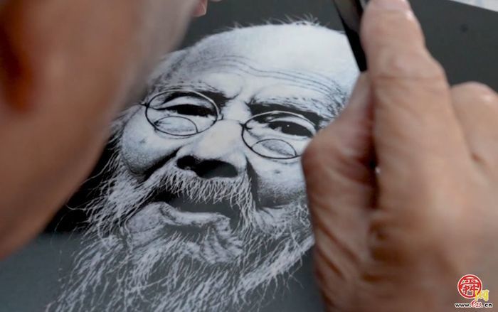 手造华章｜刻瓷技艺，刀尖绽放的文化永恒