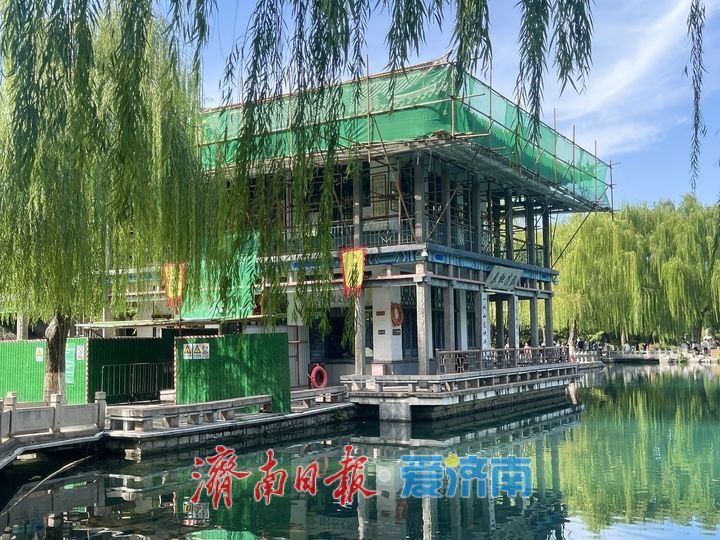 五龙潭名仕阁屋面维修进行时 遵循古建修缮原则