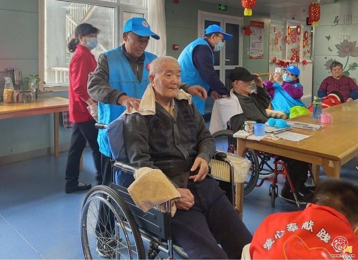 七年的“热线”不老的“天团”