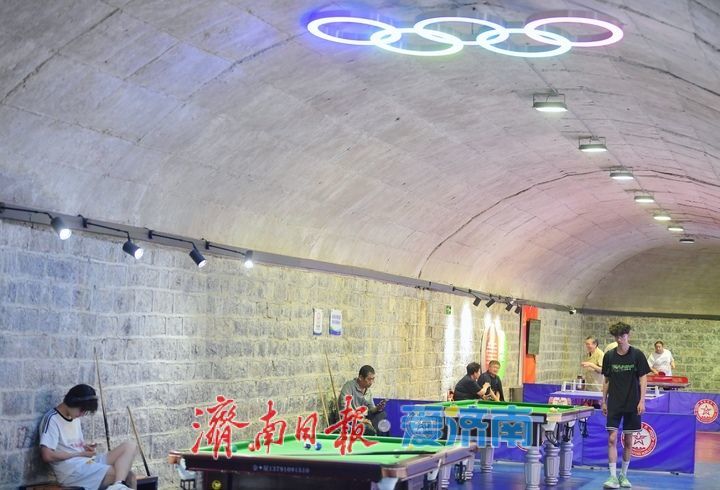 一年四季 泉在济南丨温差接近20℃，济南这处“天然空调房”人气足