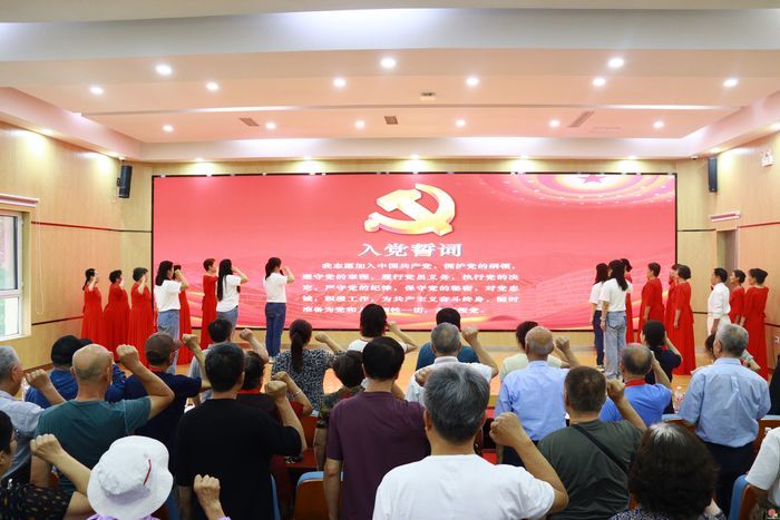 堤口路街道金色阳光社区：沉浸式艺术党课，身临其境学党史