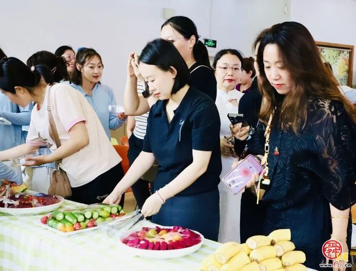 “新鲜看得见，食安暖童心”济南市经五路幼儿园开展家园膳食品鉴会