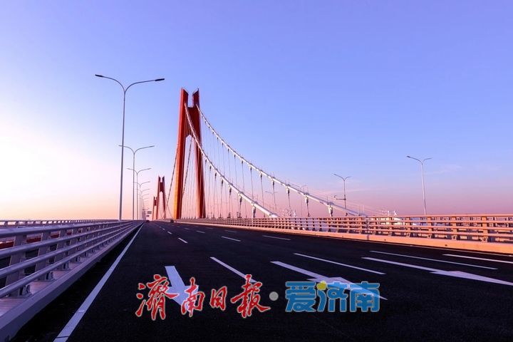 济南黄河凤凰大桥获评“2020—2025年度十大最美桥梁”