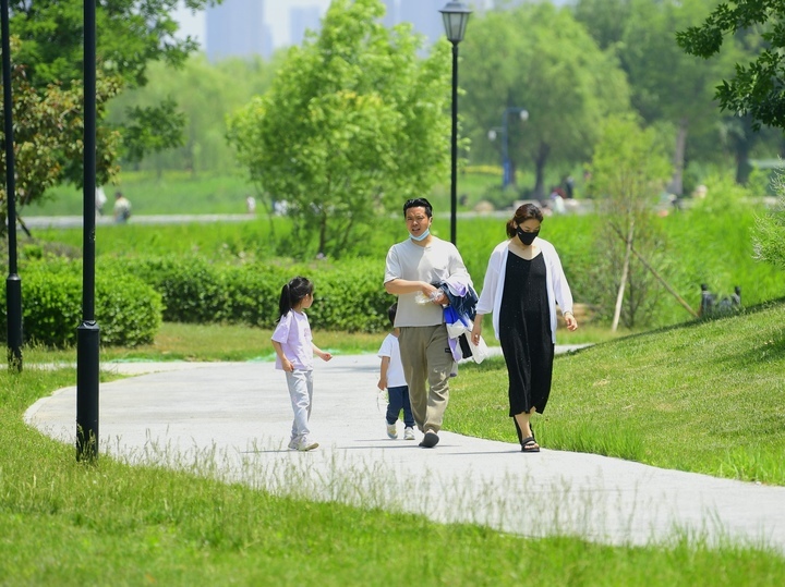 夏日休闲好去处，打卡最美华山湖
