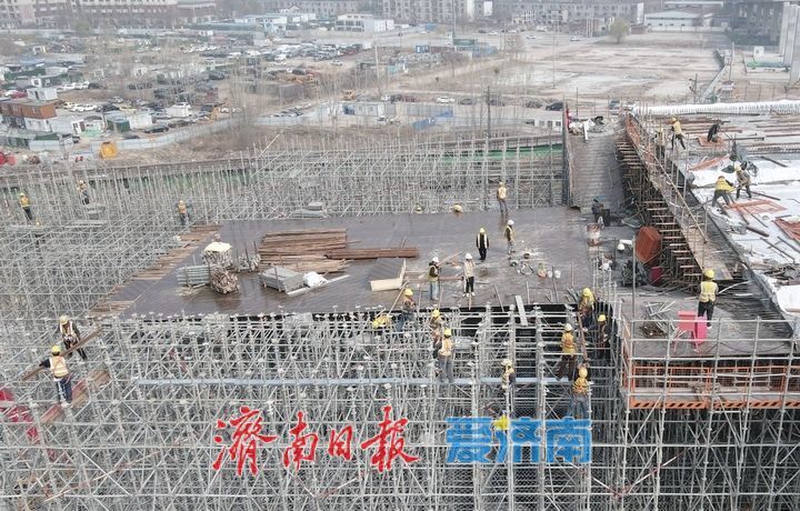 项目强省会｜4.3万吨转体桥取得新进展！腊山河西路北延项目主桥开始上部结构施工