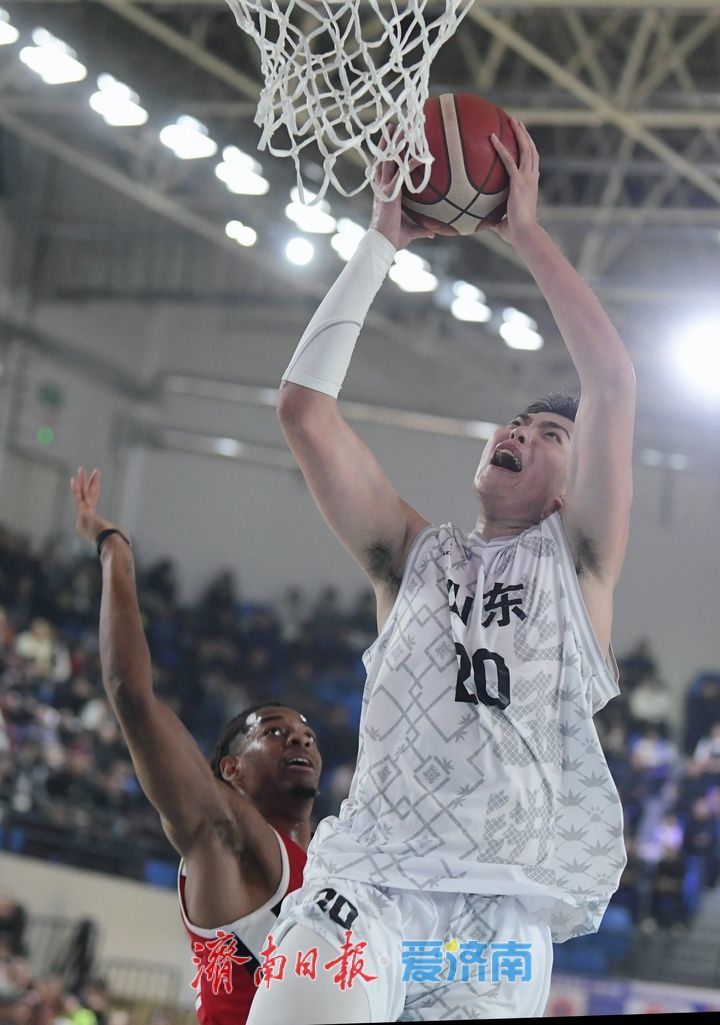 巩晓彬“重出江湖”，率山东U22全运男篮热身大胜芝加哥怒火队