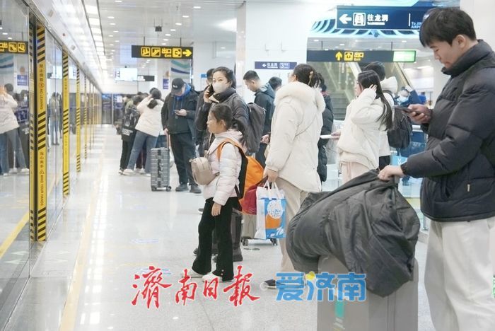 地铁里的城市温度与治理智慧