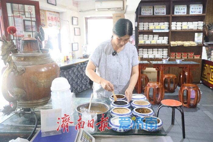 三代人传承接力——泉水茶汤唤醒“老济南”往日记忆