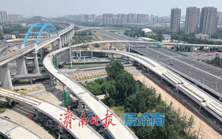 新建匝道实现合龙，高铁历城站新增独立进出站道路