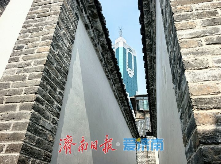 济南老商埠区“四合院”修缮展现新颜，青砖灰瓦再现风华