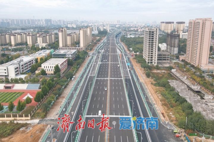 正式通车迎来首个早高峰，济南工业北路快速路东延“一路顺风”