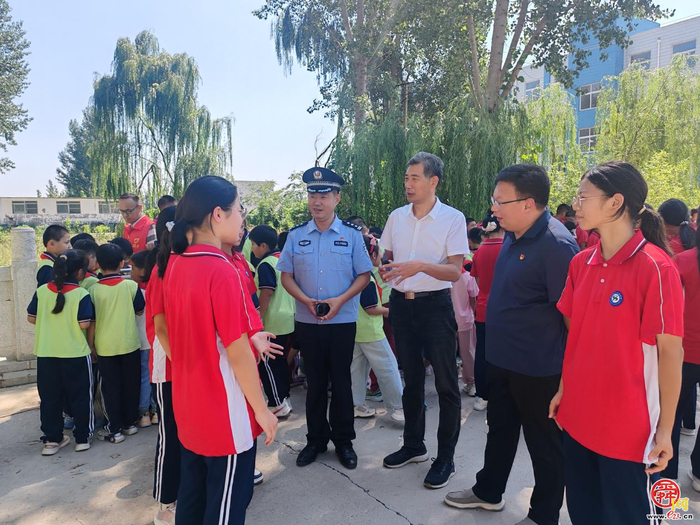 济阳新市镇中学以“烽火记忆照前路 秋风为序启新程”为主题举行开学典礼讲好开学第一课