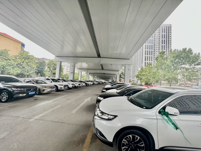 免费提供43581个停车泊位！济南静态交通集团志愿服务中高考