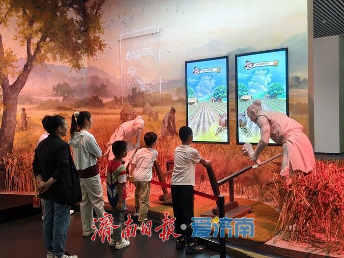 博物馆里过“六一”