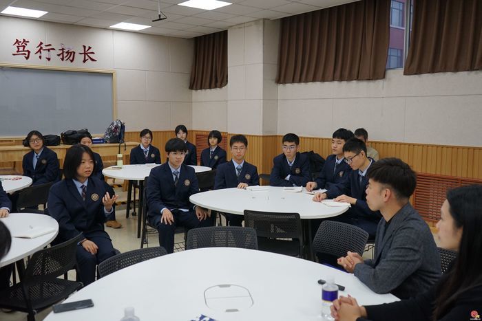 同根同文 异彩纷呈——济南大学城实验高级中学举办济港语文教学沙龙共探育人新路径