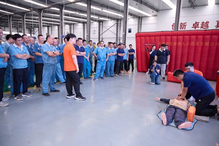 从“精准赋能”到“长效护航” 2025济南市工伤预防机械行业培训走进为尔机械(山东)有限公司