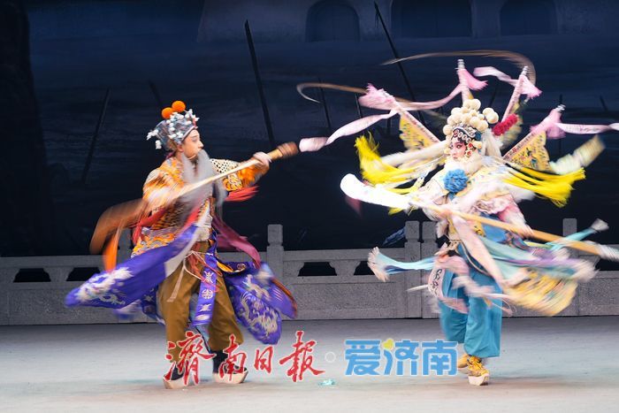 非遗莱芜梆子“台前幕后” 坚守匠心的交响与传承