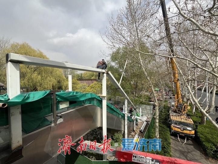 一周后完工，济南森林公园南门天桥电梯即将重新启用