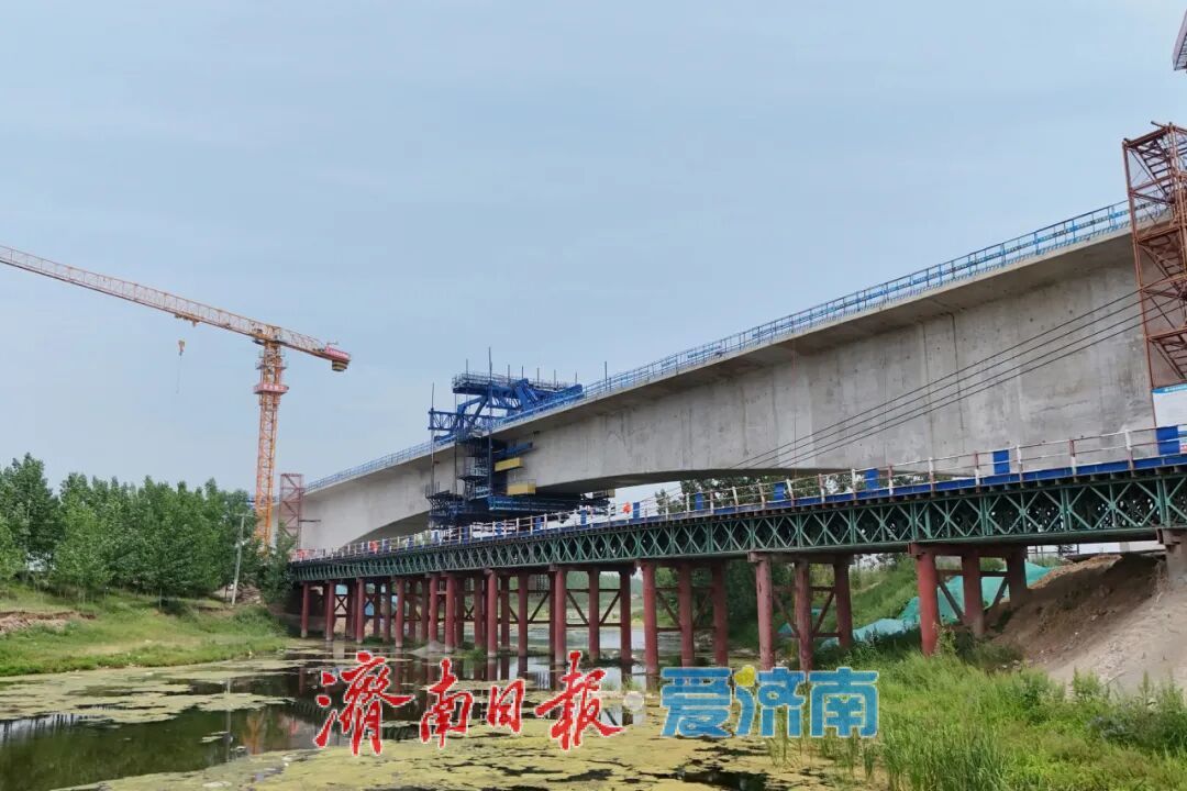 关键突破！济枣铁路全线最大跨度连续梁顺利合龙