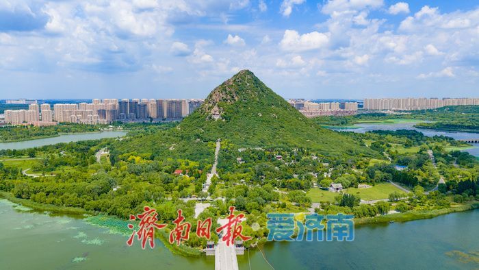 不热不燥！济南秋日晴空绝美，华山登高尽赏泉城秋色