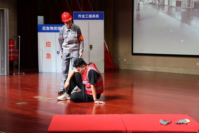 济南市应急管理局举行工贸行业危险作业安全警示舞台剧《底线2》展演