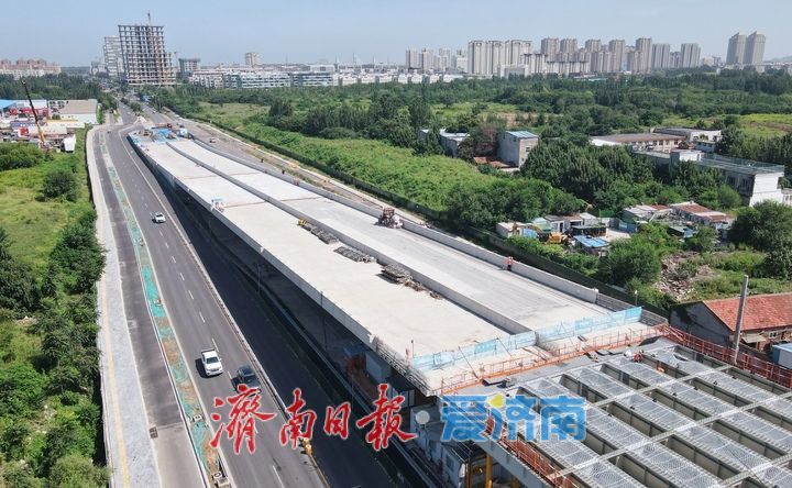 腊山河西路北延二标段全线钢箱梁吊装完成