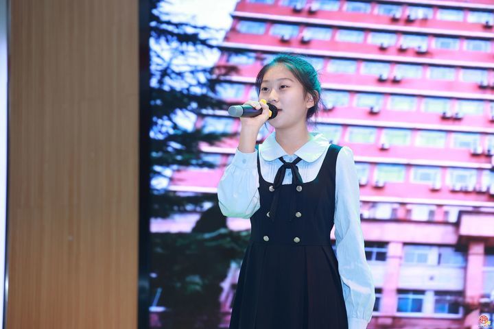 扬帆起航逐梦想 向海而行铸荣光——外海中学2026届九年级毕业仪式圆满举行