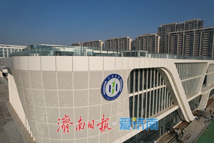 项目强省会｜济南医院迁建项目冲刺收尾，华山片区现代化医疗新地标雏形尽显