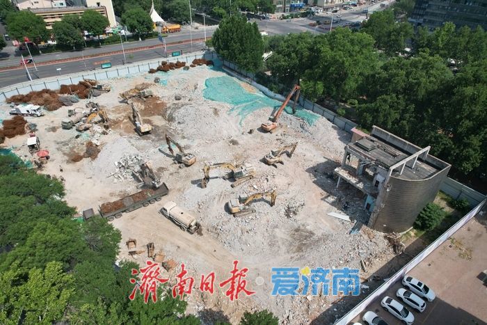 成丰桥片区更新加速 原天桥体育馆拆除近尾声