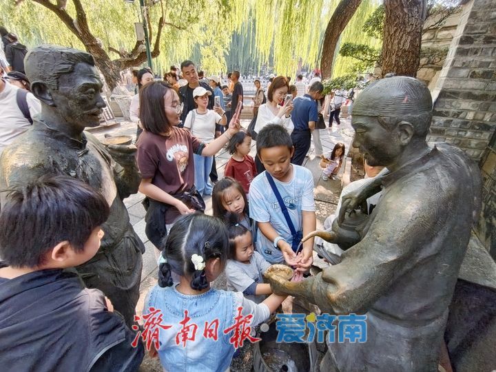 探泉、品泉，赏泉 游客沉浸式感受济南泉水文化