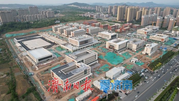 山东商业职业技术学院莱芜校区建设展现新貌