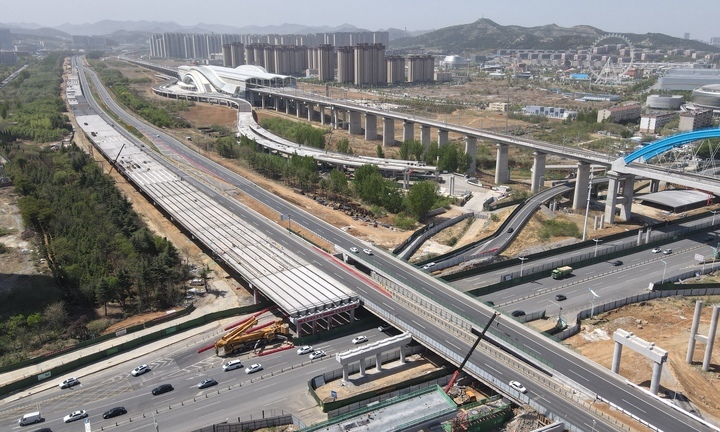 项目强省会丨济南绕城高速小许家至港沟段改扩建部分开始上跨经十路