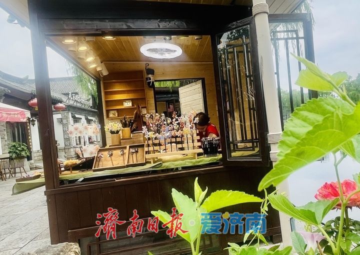 百花洲木屋商亭焕新回归