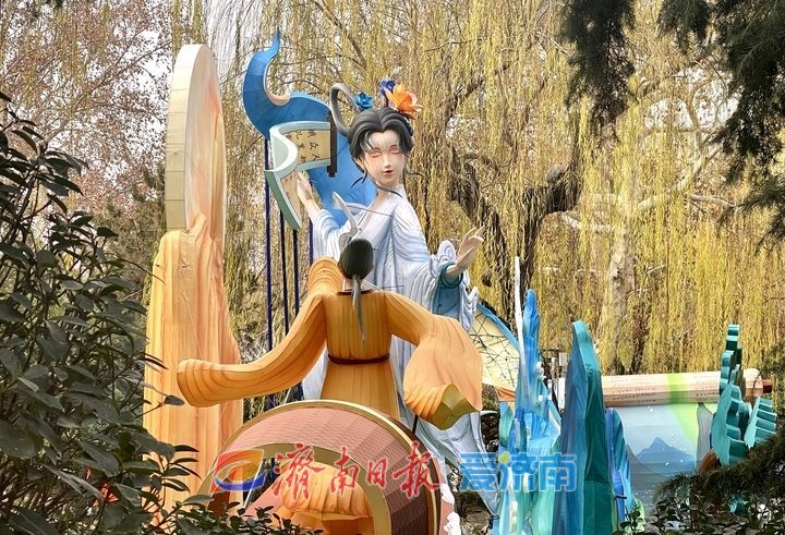 “辛弃疾”花灯亮相趵突泉花灯会