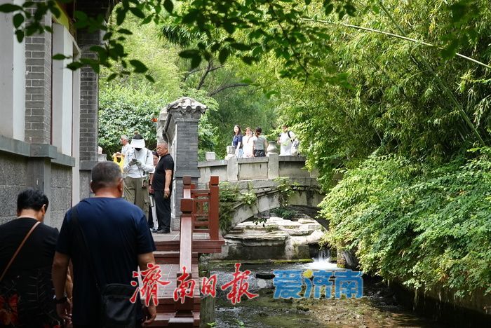 一年四季 泉在济南丨地下水位攀升 济南“泉水游”持续升温