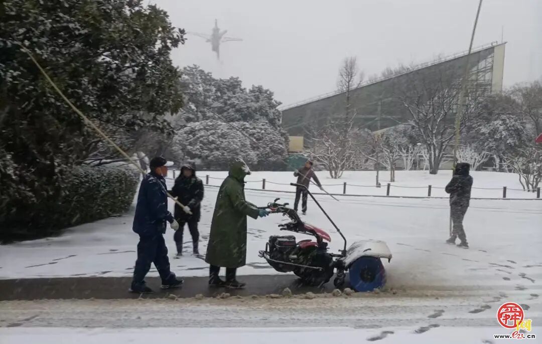 以雪为令践初心，千佛山、动物园等9个公园景区全力护航雪日游园安全