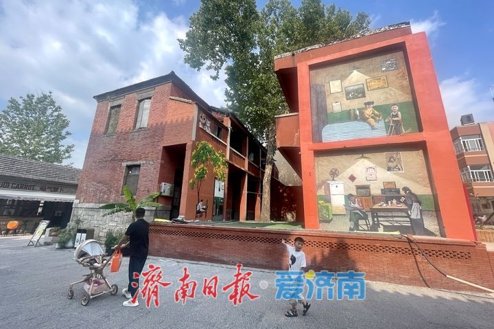 彩绘添彩！红砖小楼焕发新活力